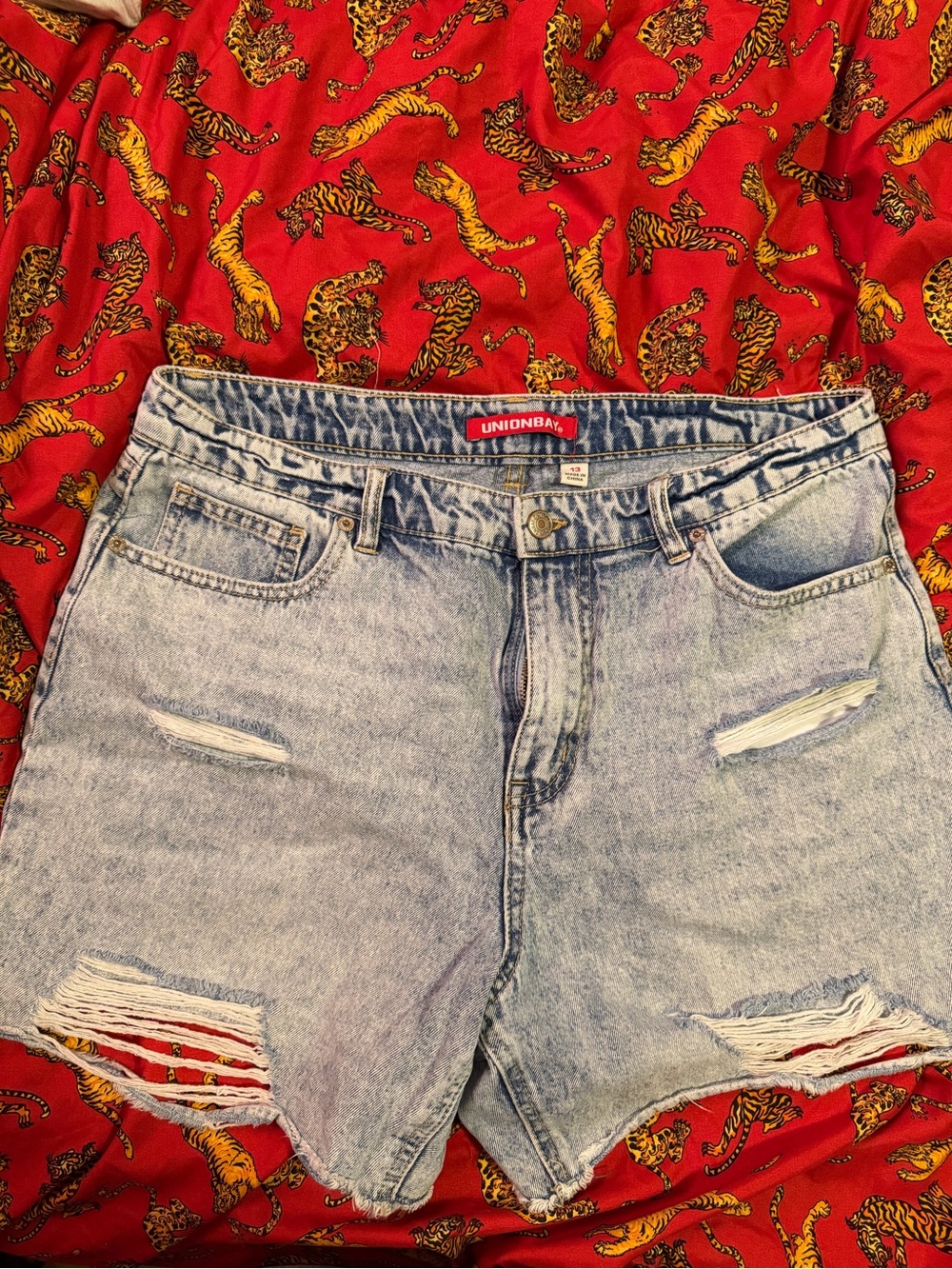 UNIONBAY Women's Light Wash Distressed Denim Shorts
